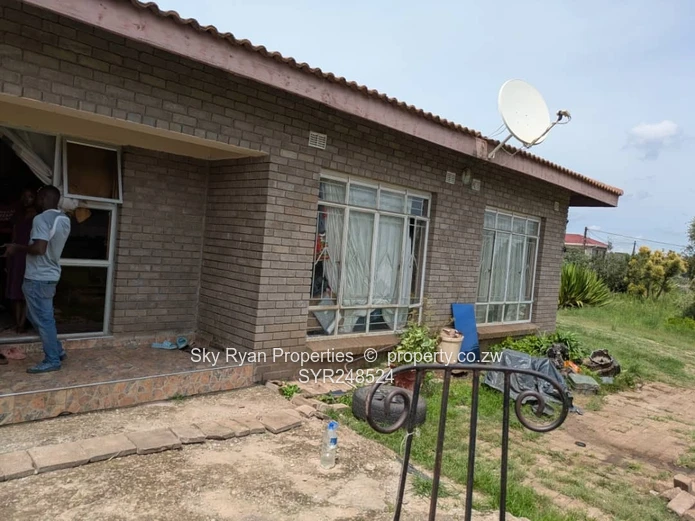 Grange, Chisora Village Property For Sale