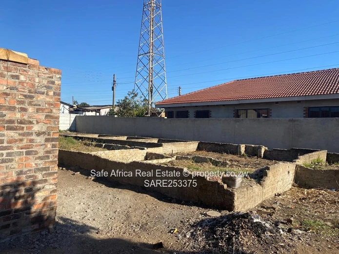 Glen- View Area 8- Makomva Shopping Centre Residential Stand For Sale