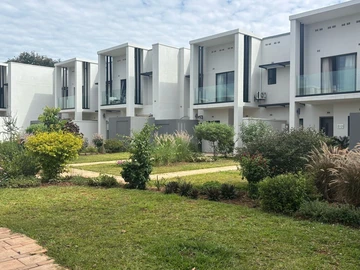 3 Bedroom Flat & Apartment