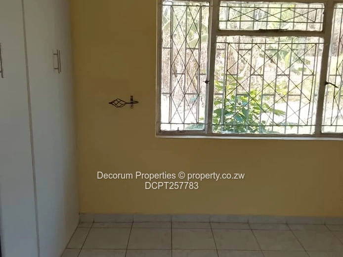 Spacious 4-Bed House in Belvedere (Sole Mandate)