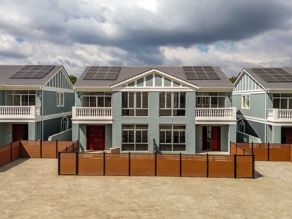 18 Unit Townhouse Complex
