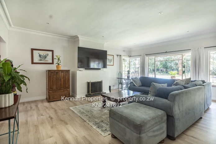 Four bedroom home in an excellent location with a cottage, pool and a prolific borehole (Sole Mandate)