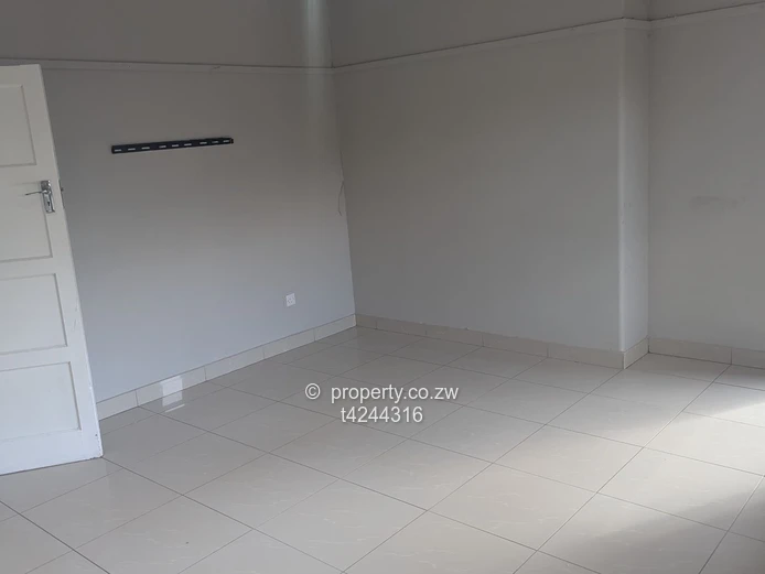 Belvedere Show ground 2 bedroom flat to rent 