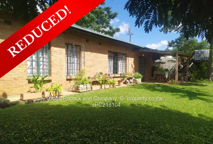 REDUCED !!!!!  Two in One Matsheumhlope 2 dwellings on close to 2 acres