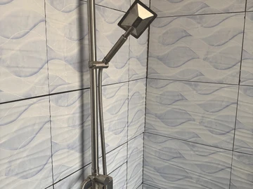 3 Bedroom Flat & Apartment