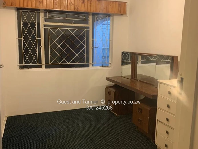  6-Bedroom House For Sale In Old Marlborough