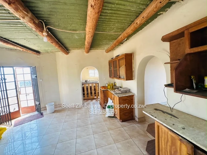 Agro-residential Property for sale in Goromonzi near Mutare road (Sole Mandate)