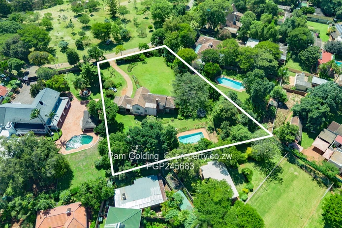 Charming Double-Storey Residence in Alexandra Park For Sale (Sole Mandate)