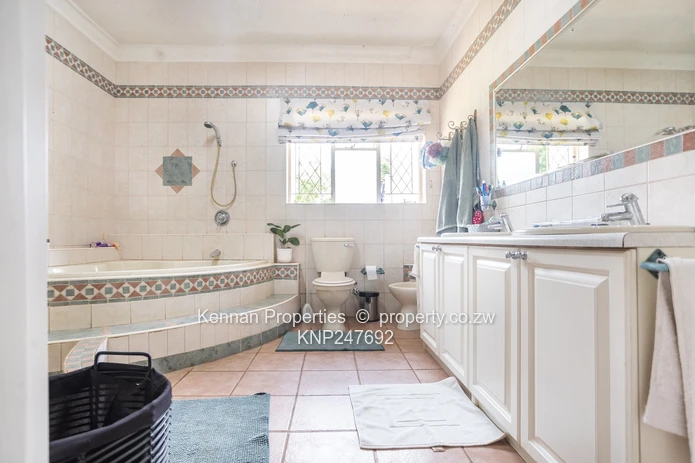 Four bedroom home in an excellent location with a cottage, pool and a prolific borehole (Sole Mandate)