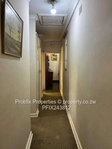  Spacious Family Home with Guest Wing & Cottage | Hatfield North