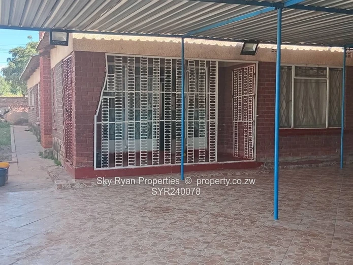 Budiriro 2 House For Sale 