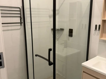 2 Bedroom Flat & Apartment