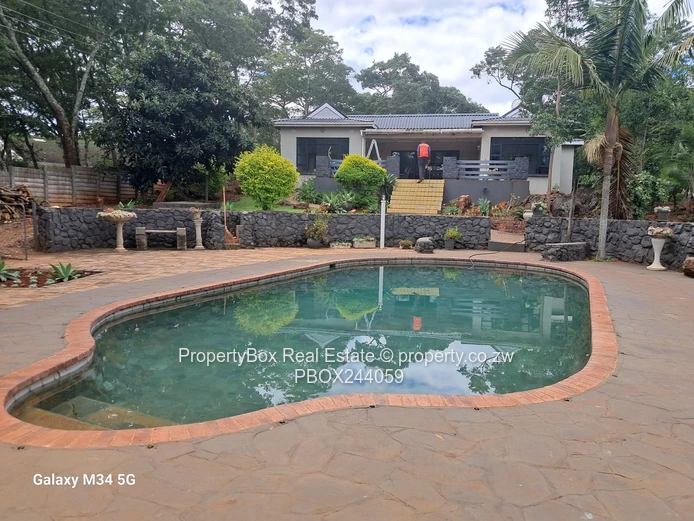 Borrowdale Fully furnished house for rental!