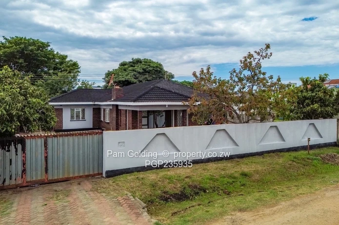 Neat Family Home for sale!!