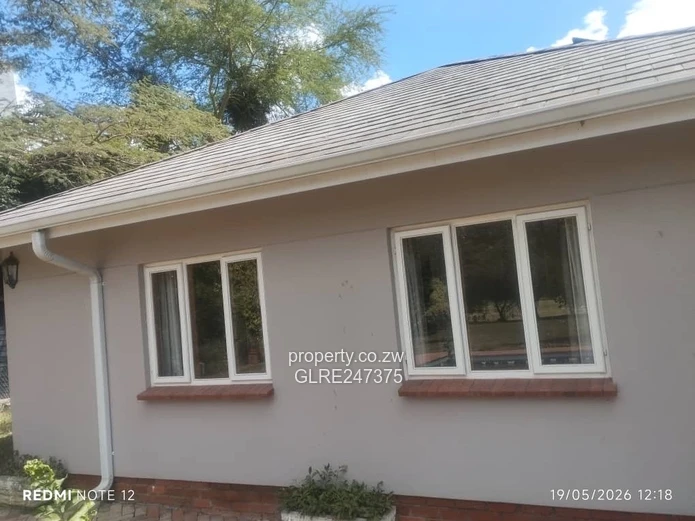 Borrowdale Brooke 3BR House - Pool, Borehole, Garage