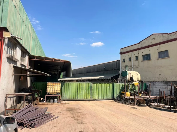 Warehouse & Factory