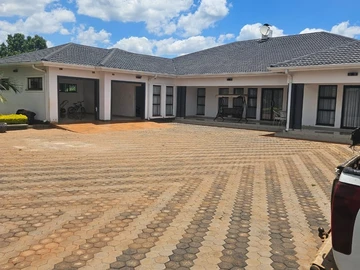 5 Bedroom House