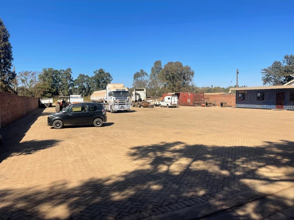 Commercial & Industrial Land