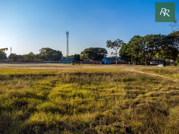 Commercial & Industrial Land
