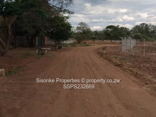 1630m² Stand for Sale in Northlea, Gweru 