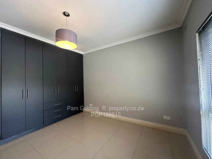 Stunning 3 Bedroom Home to Rent - Arlington Estate 