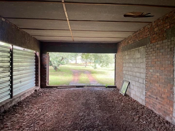 Farm & Agricultural Land