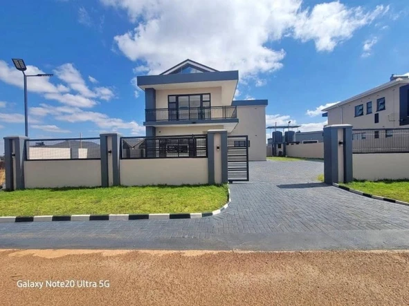 4 Bedroom House