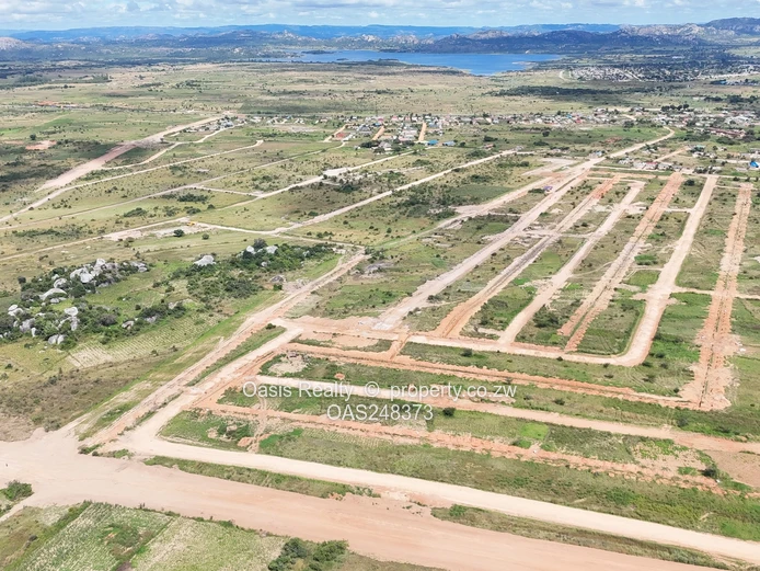 Ridgemont Park, Rusape stands for sale