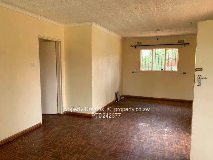 Westgate Area D 2-Bed Brick Home — Parquet Floors & Garage