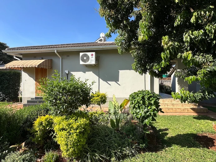 Modern 2 bedroom cottage - Greendale 