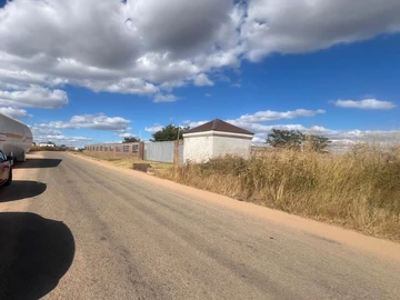 Commercial & Industrial Land