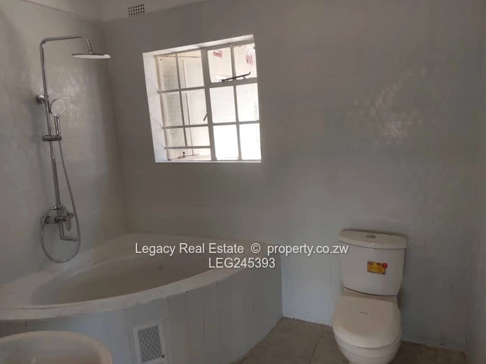 Greendale Property To Let – Spacious Home With Double Garage