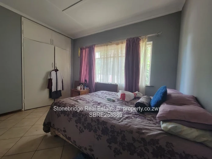 5 Bedroomed House in Kumalo For Sale