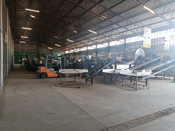 Warehouse & Factory