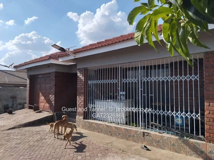Modern 4-Bedroom House for Sale in Madokero Near Harare – Spacious Home with Deeds and Secure Wall