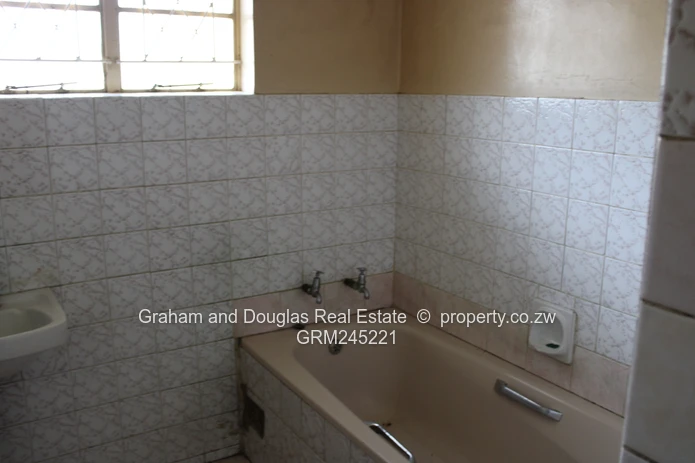 New Cranborne house for sale by private treaty