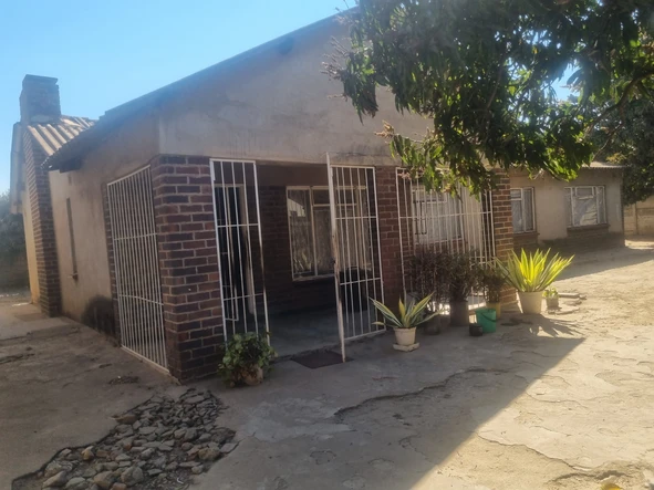 5 Bedroom House