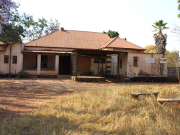 Commercial & Industrial Land