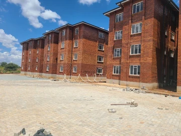 2 Bedroom Flat & Apartment