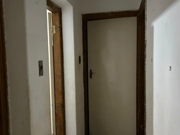 2 Bedroom Flat & Apartment