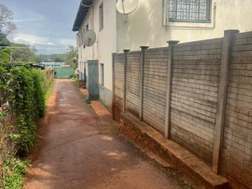 2 Bedroom Flat & Apartment