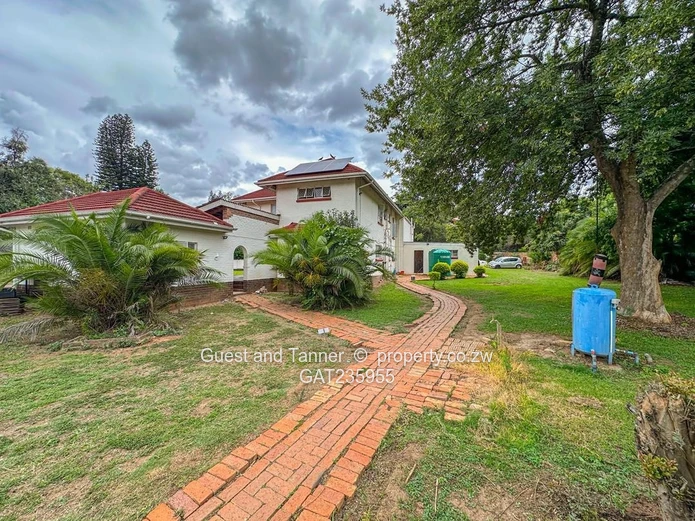 Commercial Property For Rent In Highlands  (Sole Mandate)