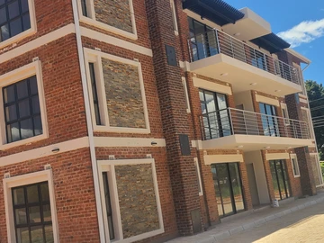 18 Bedroom Flat & Apartment