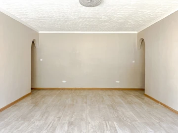 3 Bedroom Flat & Apartment