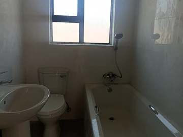 3 Bedroom Flat & Apartment