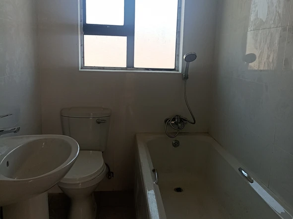 3 Bedroom Flat & Apartment