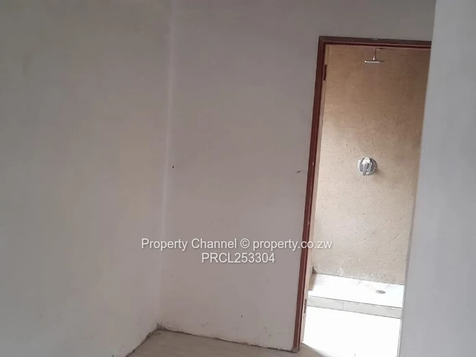4-Bedroomed House in Glaudina — Walled & Tiled