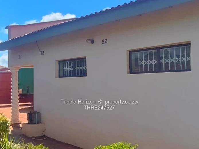 Crowhill Views: Gated 4-Bed Home