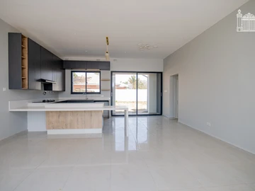 3 Bedroom Garden Flat