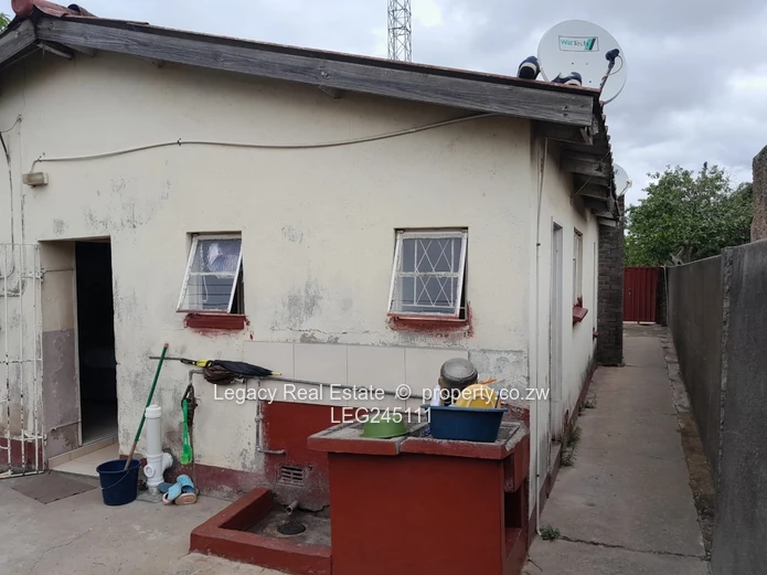 Well-Located Home Close To Aquatic Complex